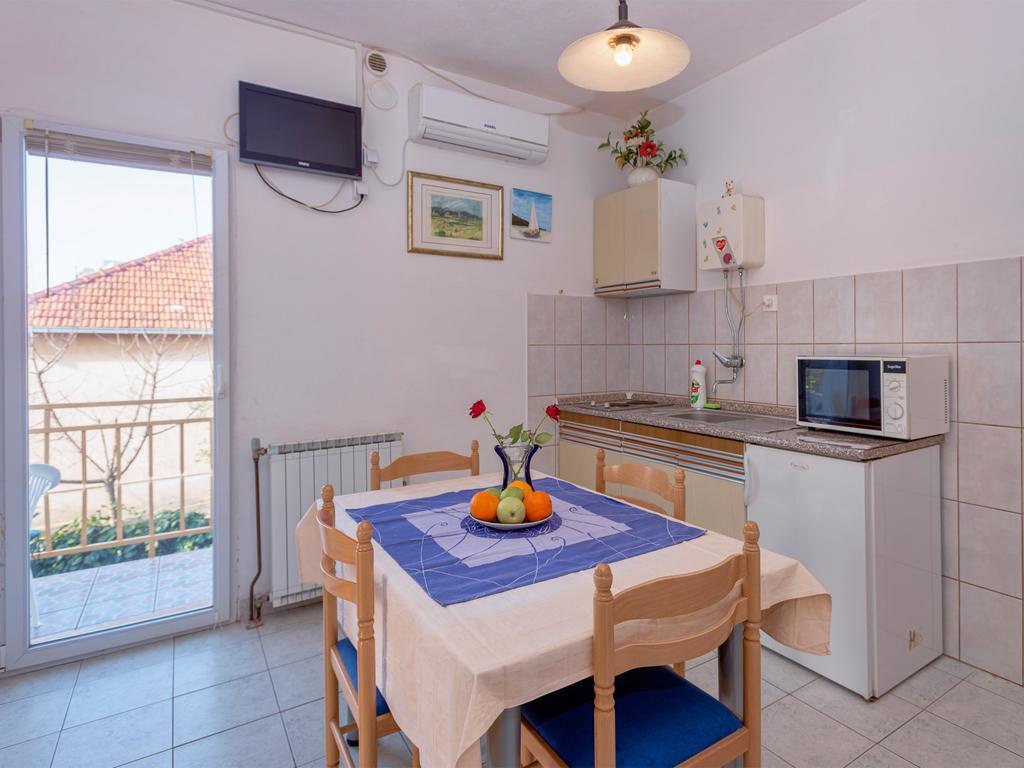Apartments Srhoj Stari Grad  Exterior foto