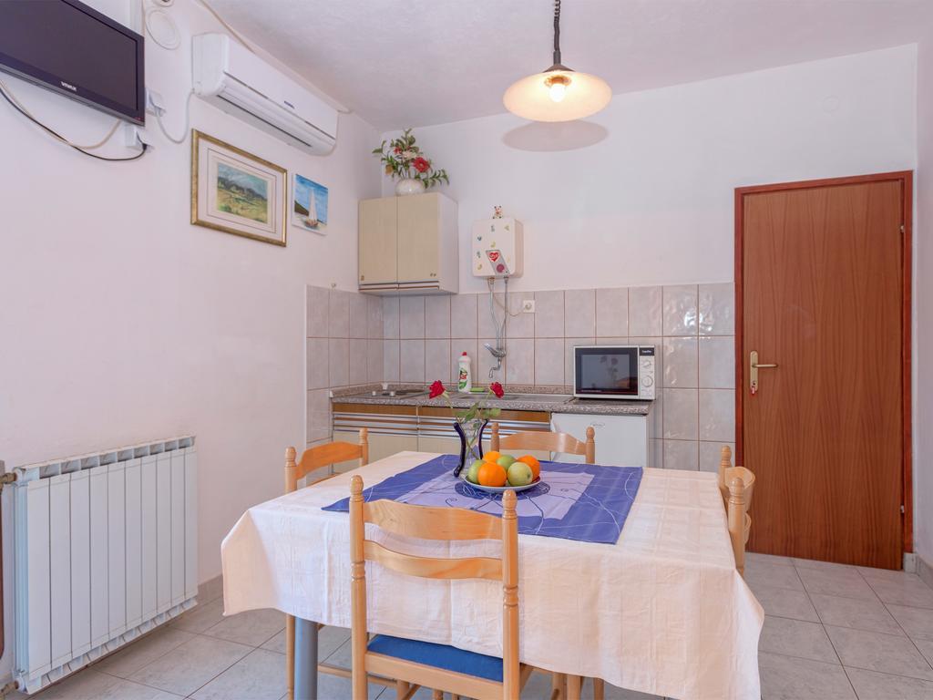 Apartments Srhoj Stari Grad  Exterior foto