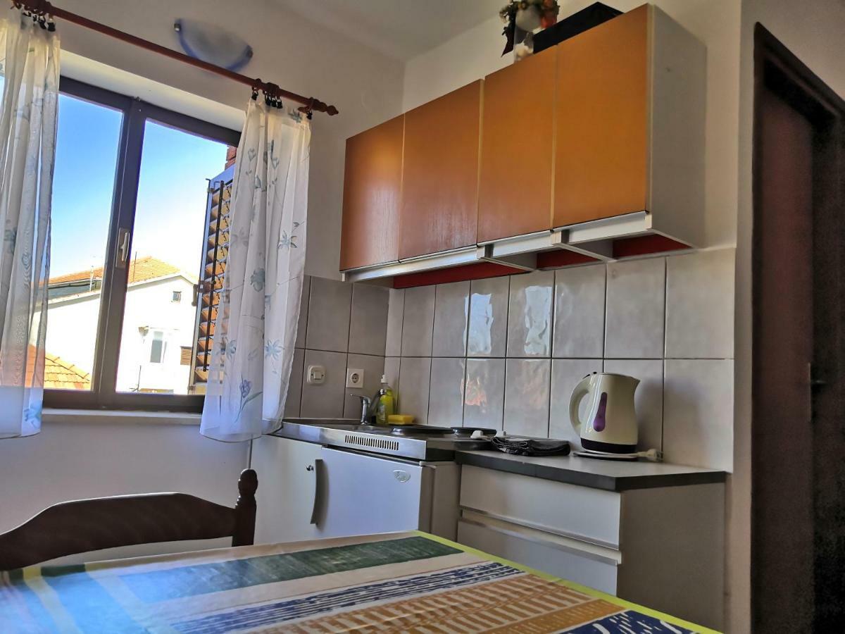 Apartments Srhoj Stari Grad  Exterior foto